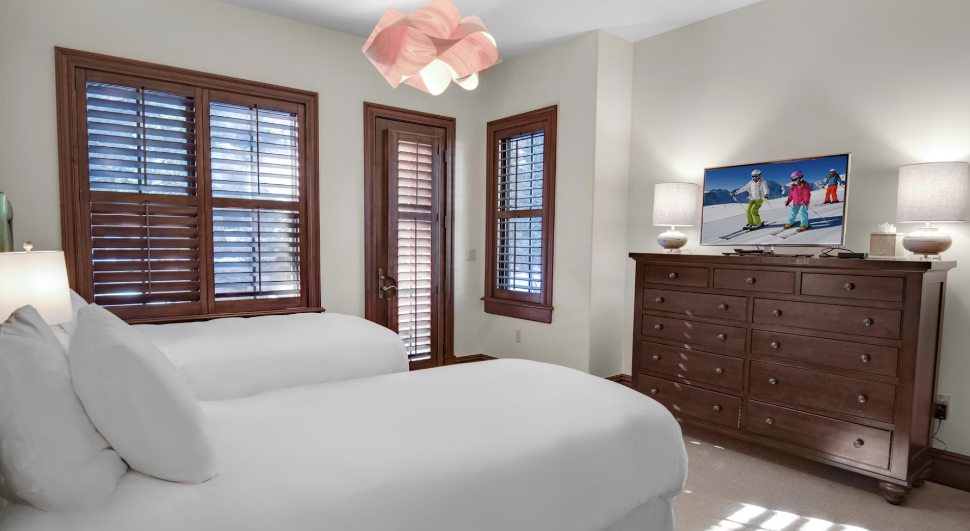 Village Walk Place - Image 15